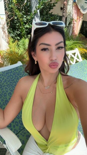 Full leaked Miah c private onlyfans photo