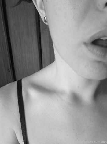 Full leaked Mialat private onlyfans photo