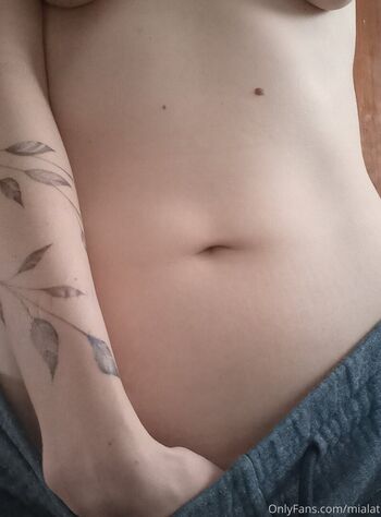Full leaked Mialat private onlyfans photo