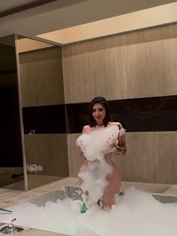 Full leaked Miamorlozano page private onlyfans photo