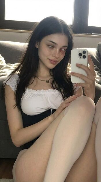 Full leaked Miascarmia page private onlyfans photo