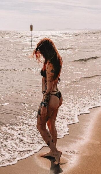 Full leaked Miaxginger private onlyfans photo