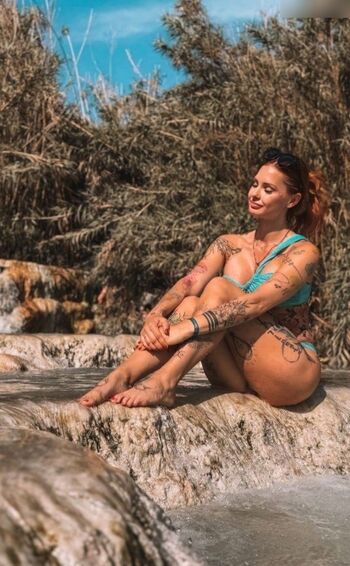 Full leaked Miaxginger private onlyfans photo