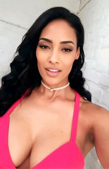 Full leaked Micaela reis page private onlyfans photo