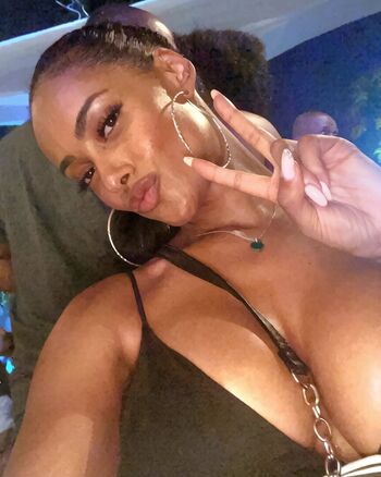 Full leaked Micaela reis page private onlyfans photo