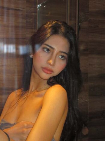 Full leaked Micaellamnn private onlyfans photo