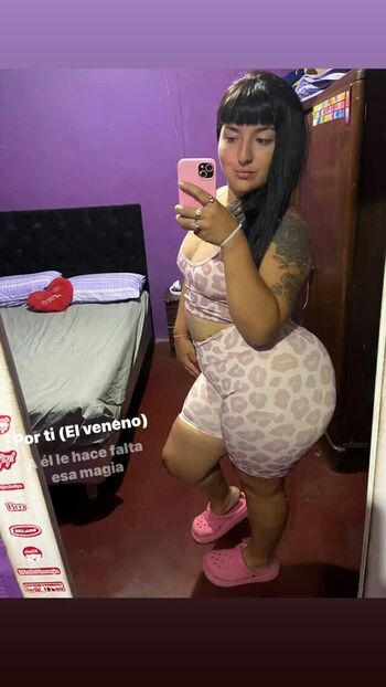 Full leaked Micamansillaa private onlyfans photo