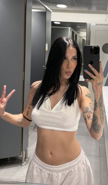 Full leaked Micheleollieer private onlyfans photo