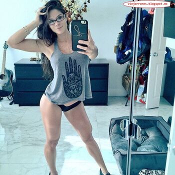 Full leaked Michelle lewin page private onlyfans photo