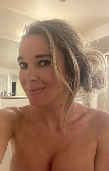 Full leaked Michellek private onlyfans photo