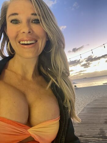 Full leaked Michellek private onlyfans photo