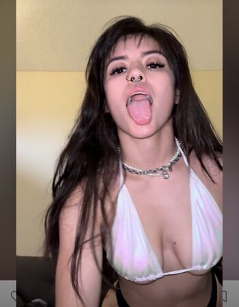 Full leaked Michellellamascorona private onlyfans photo