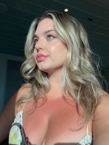 Full leaked Michhelleex private onlyfans photo
