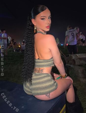Full leaked Michxlaa private onlyfans photo