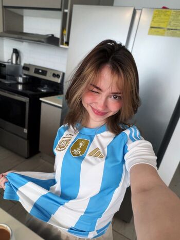 Full leaked Mictia private onlyfans photo