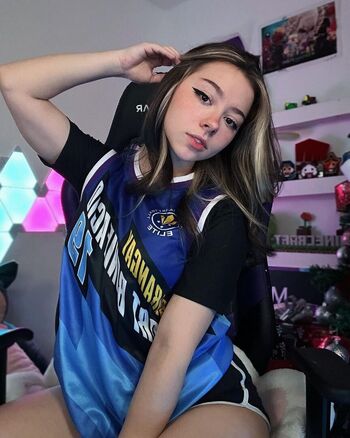 Full leaked Mictia private onlyfans photo