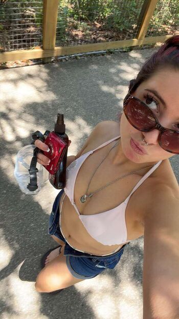Full leaked Midget miki private onlyfans photo