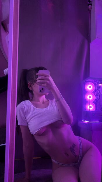 Full leaked Mielparadise private onlyfans photo