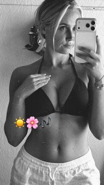 Full leaked Miiilleb private onlyfans photo