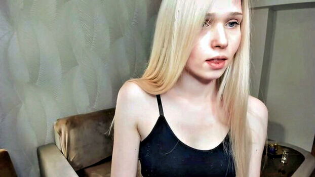 Full leaked Mikaelataron private onlyfans photo