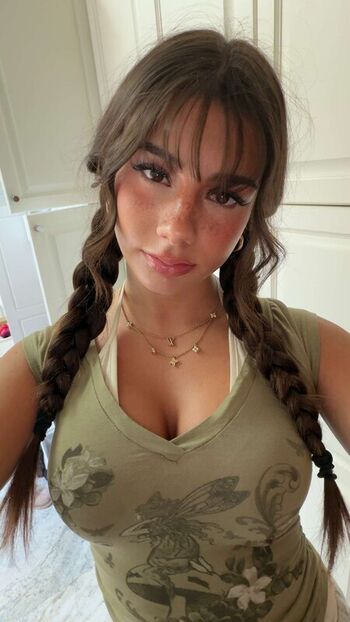 Mikayla Campinos