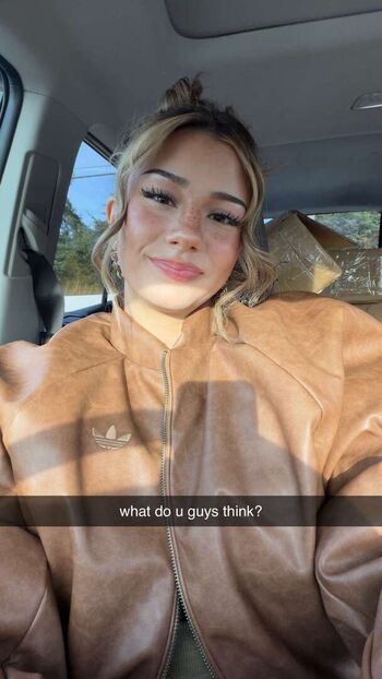 Mikayla Campinos