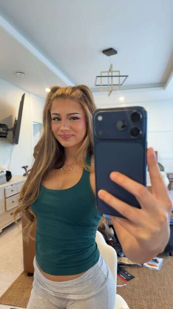 Mikayla Campinos