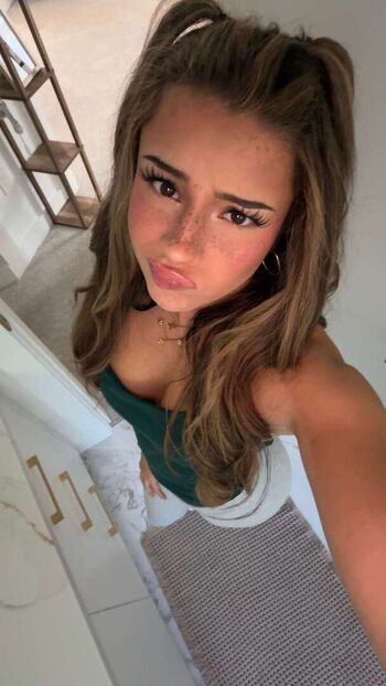 Mikayla Campinos