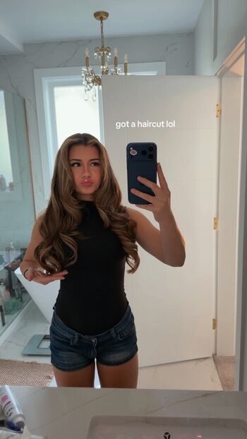 Mikayla Campinos