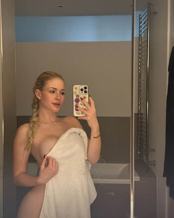 Full leaked Mikurin  page private onlyfans photo