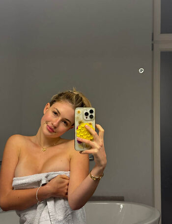 Full leaked Mikurin private onlyfans photo