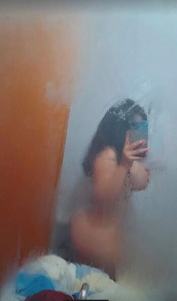 Full leaked Milaaagros rd private onlyfans photo