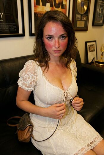 Full leaked Milana vayntrub page private onlyfans photo
