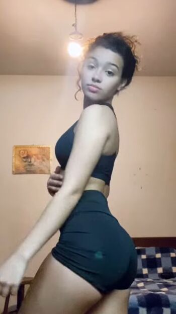 Full leaked Milena vieirx private onlyfans photo