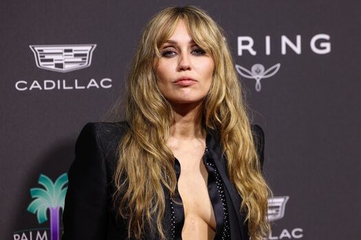 Full leaked Miley cyrus page private onlyfans photo