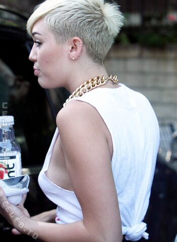 Full leaked Miley cyrus private onlyfans photo