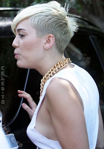 Full leaked Miley cyrus private onlyfans photo