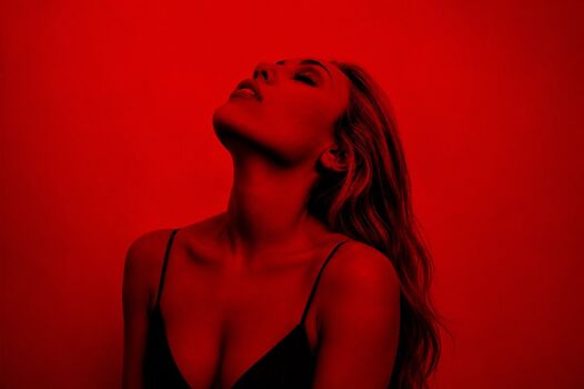 Full leaked Miley cyrus private onlyfans photo