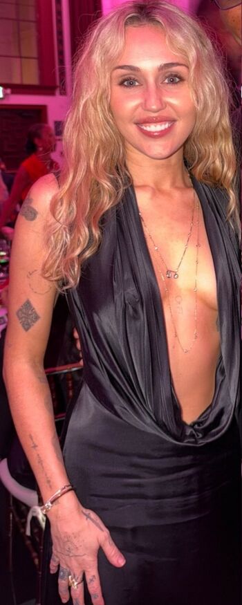 Full leaked Miley cyrus private onlyfans photo