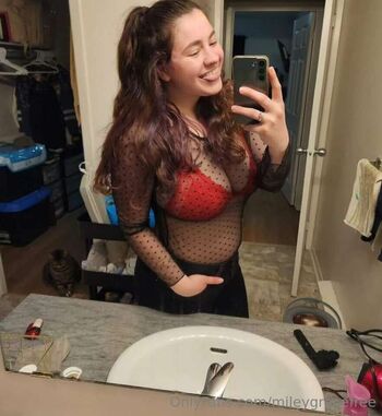 Full leaked Miley grace page private onlyfans photo