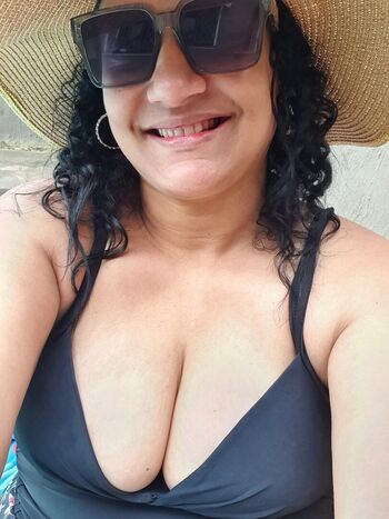 Full leaked Milf miss clare page private onlyfans photo