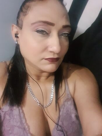 Full leaked Milf miss clare page private onlyfans photo