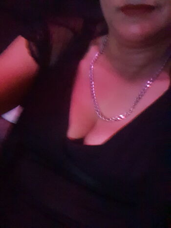 Full leaked Milf miss clare private onlyfans photo