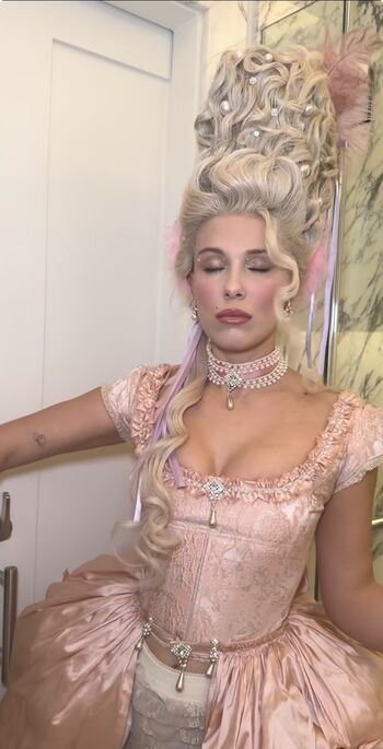 Full leaked Millie bobby brown page private onlyfans photo