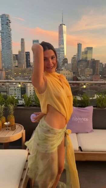 Full leaked Millie bobby brown page private onlyfans photo