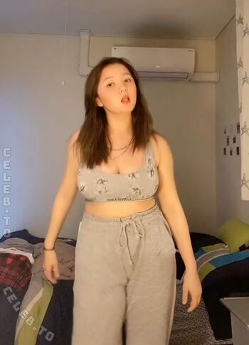 Full leaked Millie howell private onlyfans photo