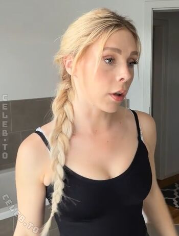 Full leaked Milschbaum private onlyfans photo