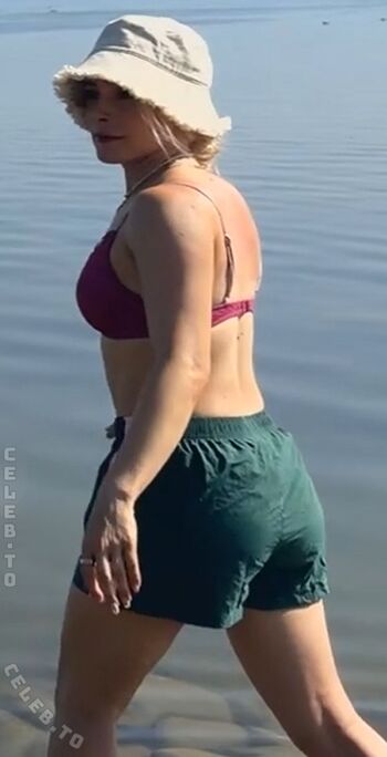 Full leaked Milschbaum private onlyfans photo