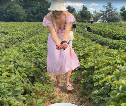 Full leaked Milschbaum page private onlyfans photo