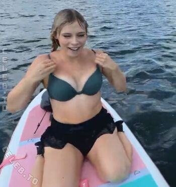 Full leaked Milschbaum private onlyfans photo